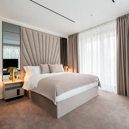 New Premium 贝尔格莱德